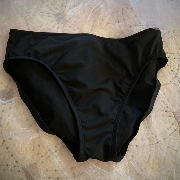 Michael Kors Chain Strap Tankini - Picture 7 of 10